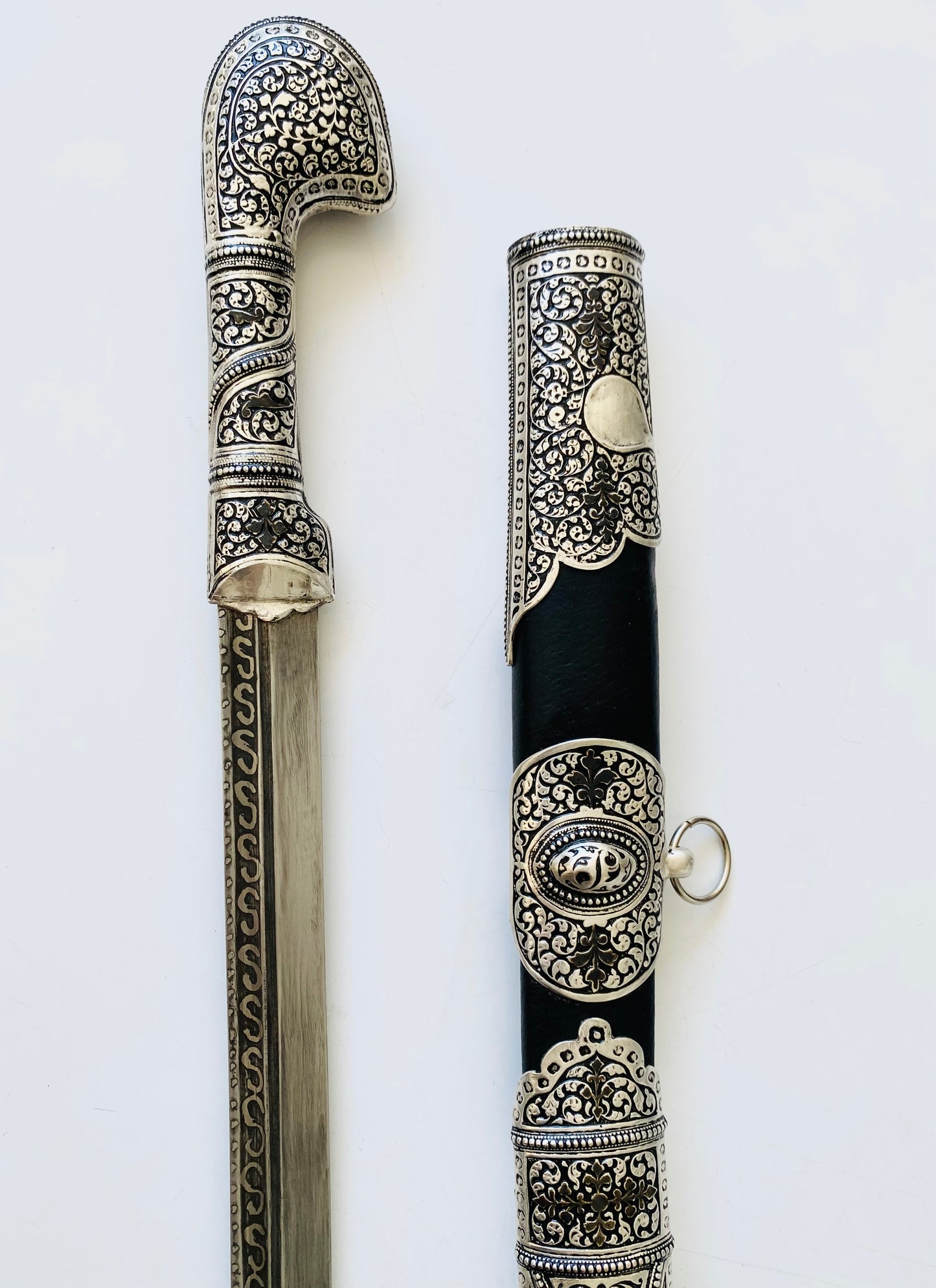 ხმალი (ჭოლაური)