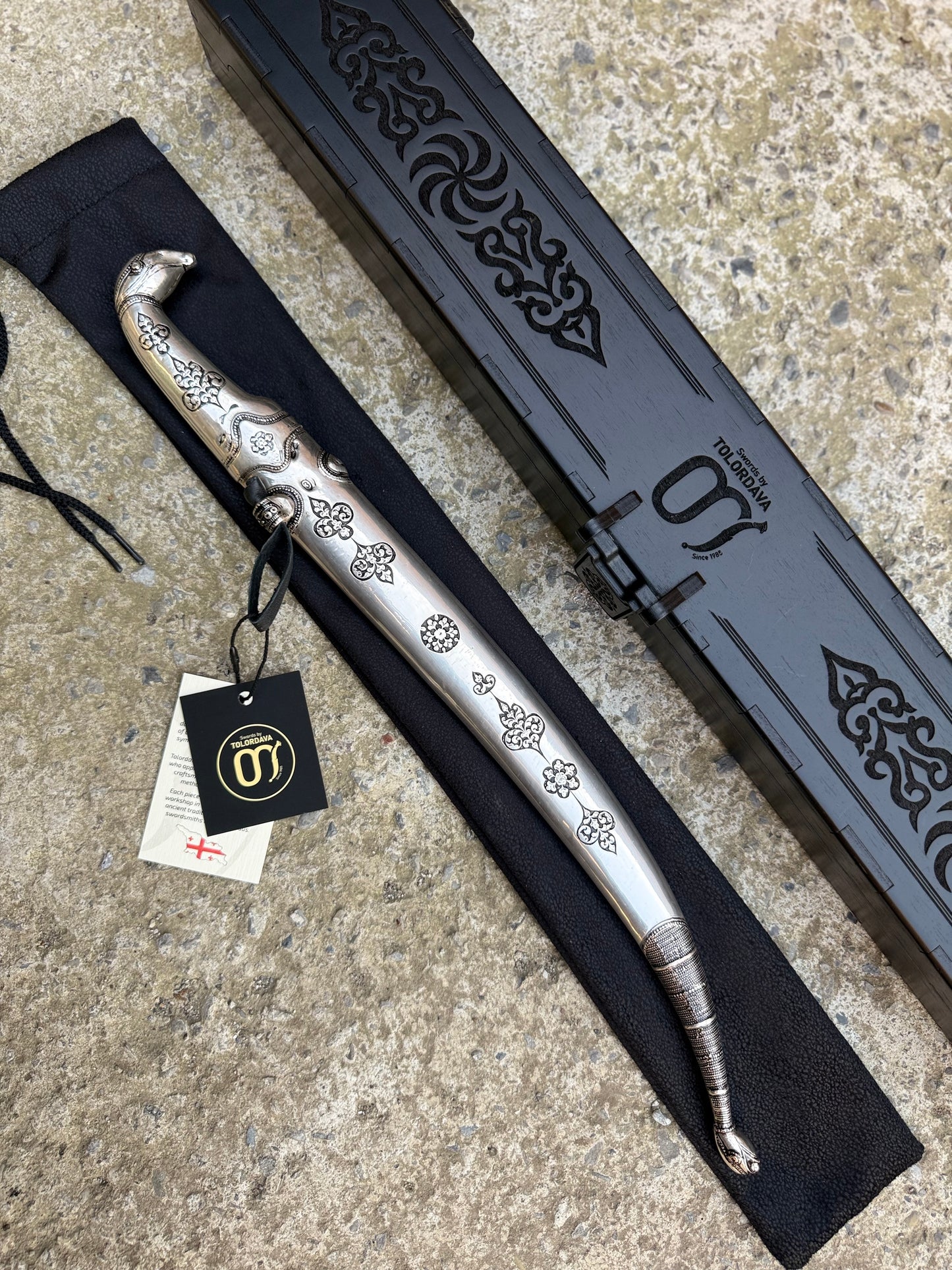 ბებუთი (033)