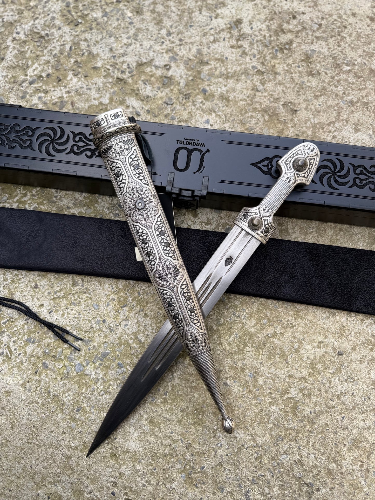 ხანჯალი (027)