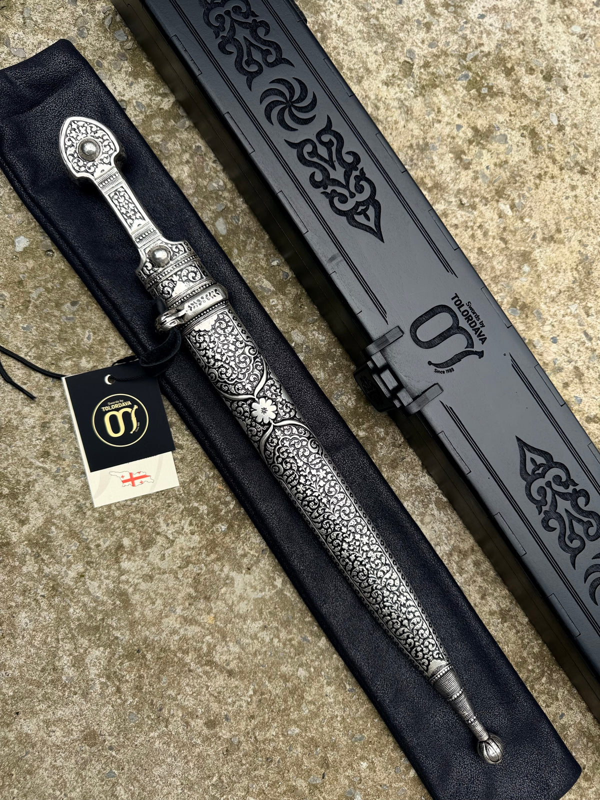 Caucasian Dagger (056)